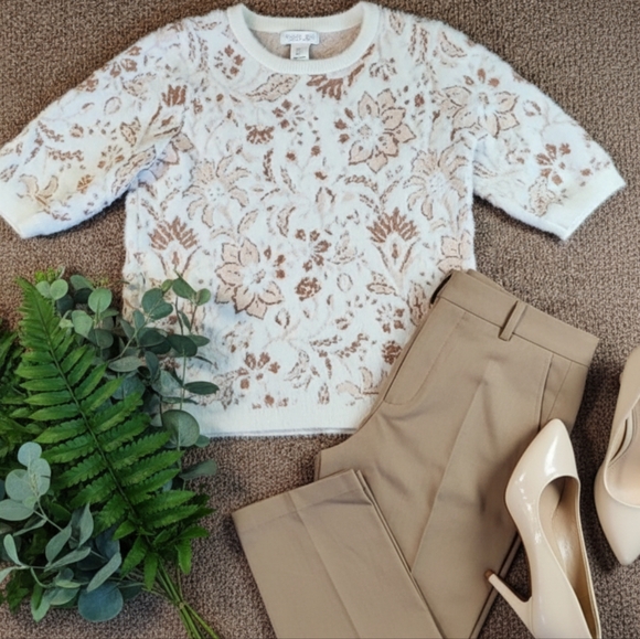 Sweater - Picture 2 of 16